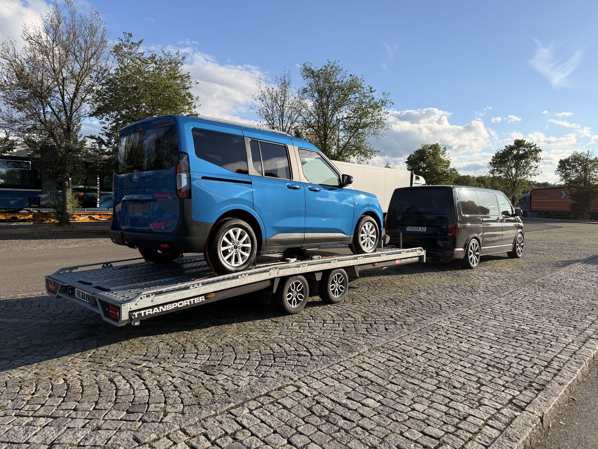 Fahrzeugtransport und Logistik durch xclusive Mobility